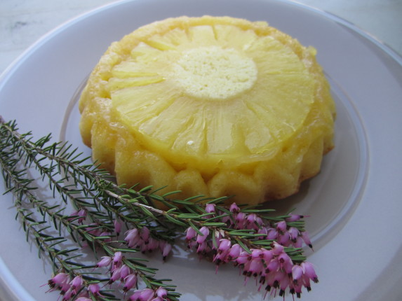 mini cake all'ananas
