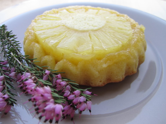 mini cake all'ananas